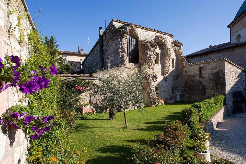 Il Turrione Apartment Assisi Luaran gambar